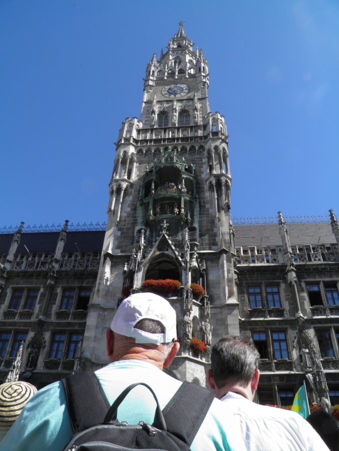 Uniquely, Munich's city hall ("Rathaus") also double jobs as the world's largest cuckoo clock.